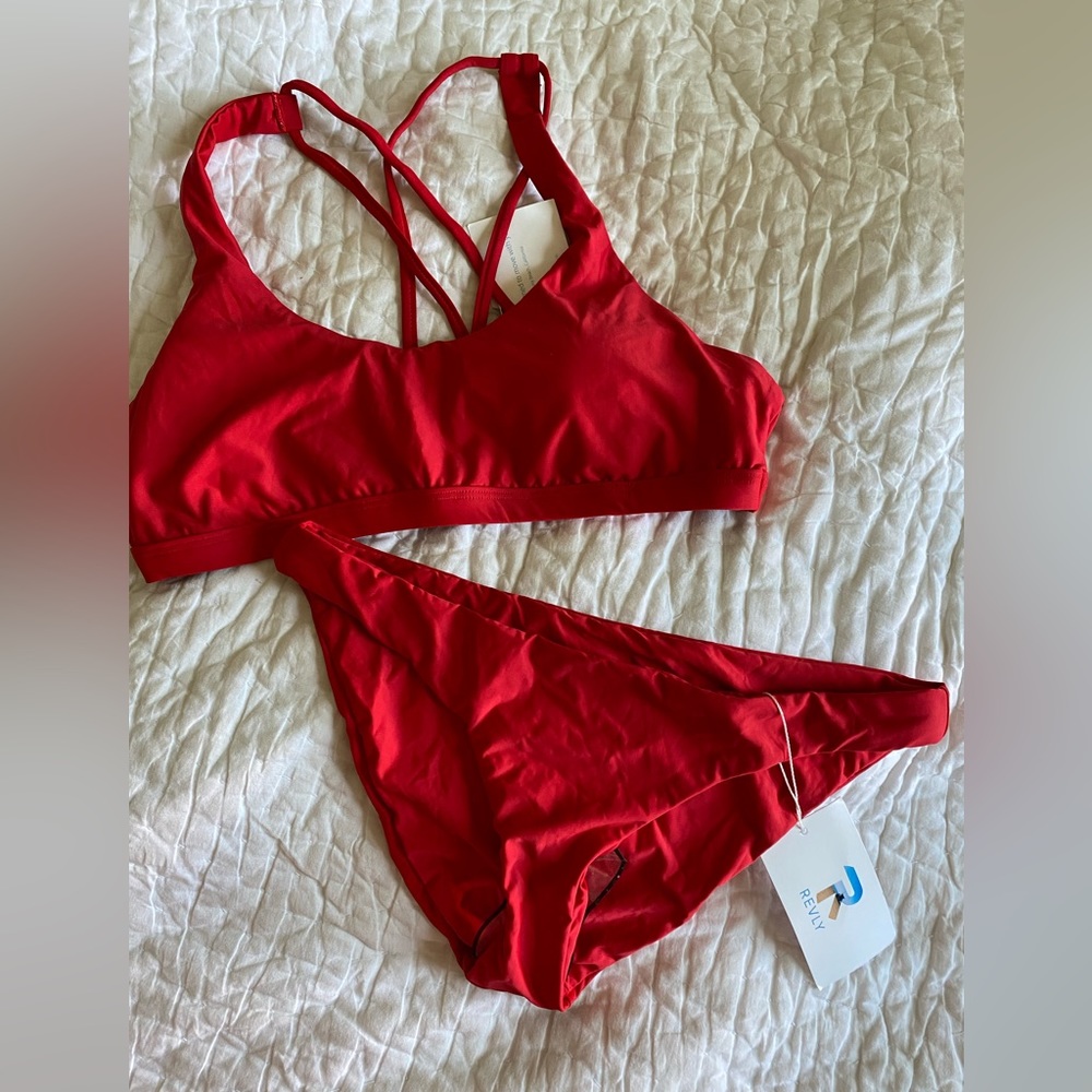 Revly Sport Bikini M/L NWT
